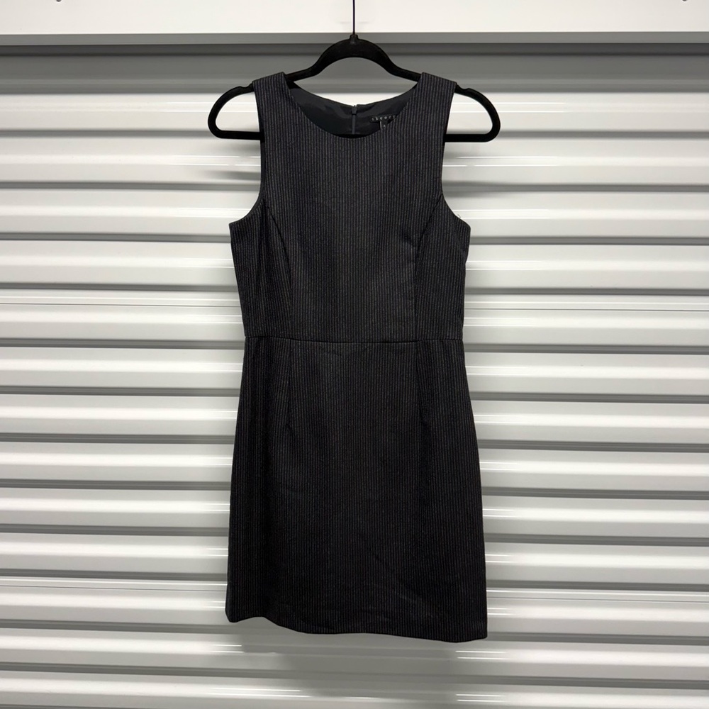 Theory Wool Pinstripe Sleeveless Sheath Dress Size 4